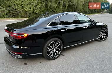 Седан Audi A8 2023 в Трускавце