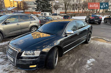 Седан Audi A8 2006 в Калуше