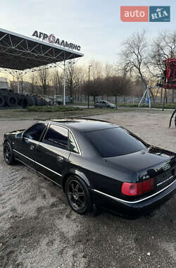 Седан Audi A8 2000 в Днепре