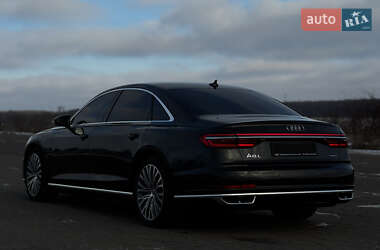 Седан Audi A8 2021 в Виннице