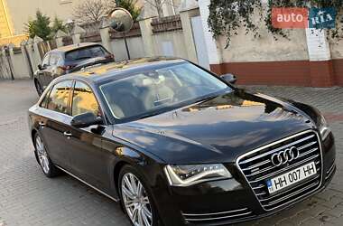 Седан Audi A8 2012 в Одесі