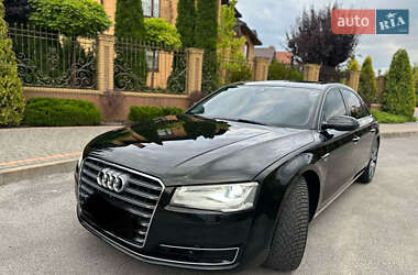 Седан Audi A8 2013 в Ужгороде