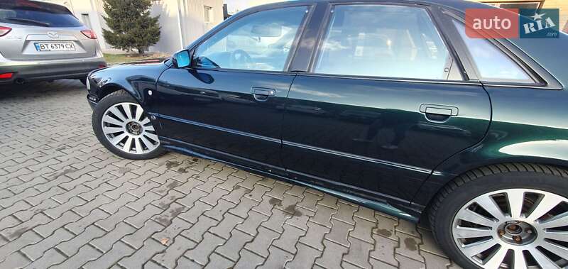 Седан Audi A8 1997 в Киеве