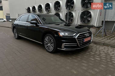 Седан Audi A8 2019 в Львові