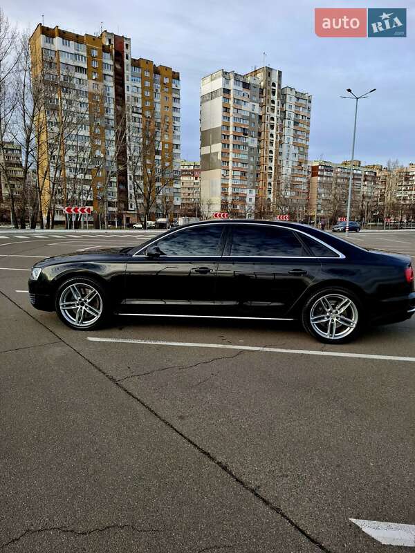 Седан Audi A8 2011 в Києві