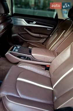 Седан Audi A8 2011 в Киеве