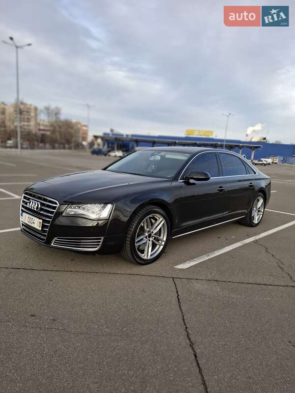 Седан Audi A8 2011 в Києві