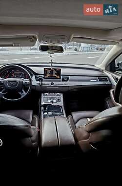 Седан Audi A8 2011 в Киеве