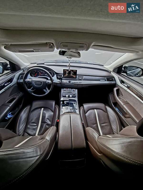 Седан Audi A8 2011 в Києві