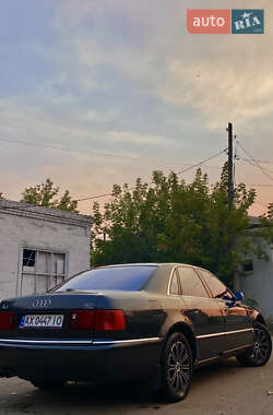 Седан Audi A8 1997 в Изюме