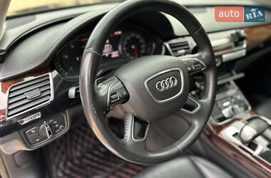 Седан Audi A8 2012 в 