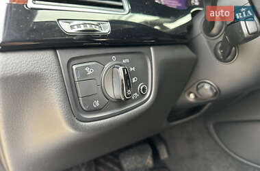 Седан Audi A8 2012 в 