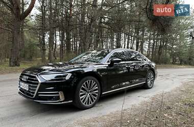 Седан Audi A8 2019 в Хотове