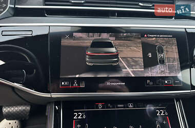 Седан Audi A8 2021 в 