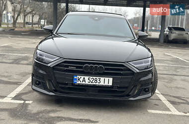 Седан Audi A8 2021 в 