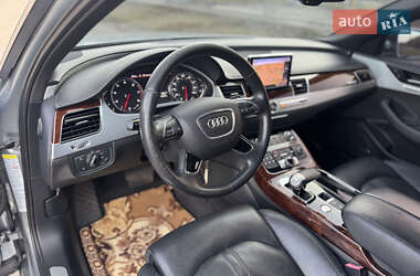 Седан Audi A8 2012 в Полтаве