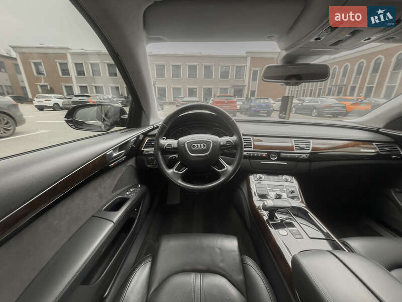 Седан Audi A8 2014 в Киеве
