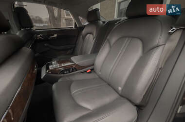Седан Audi A8 2014 в 