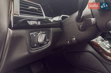 Седан Audi A8 2014 в 