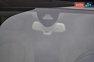 Седан Audi A8 2012 в Києві