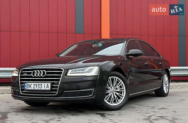 Седан Audi A8 2017 в 