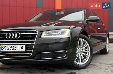 Седан Audi A8 2017 в 