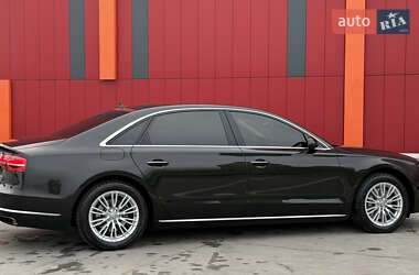 Седан Audi A8 2017 в 