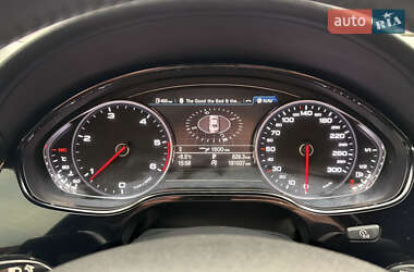 Седан Audi A8 2017 в 