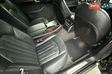 Седан Audi A8 2017 в 