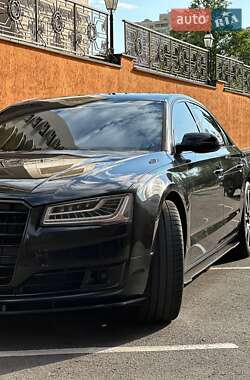 Седан Audi A8 2016 в Одессе