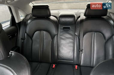 Седан Audi A8 2011 в 