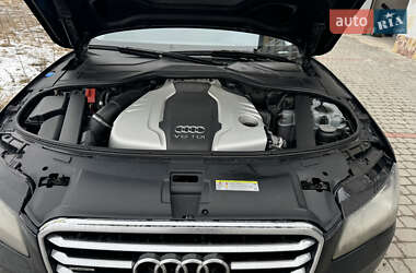 Седан Audi A8 2011 в 