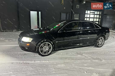 Седан Audi A8 2004 в 