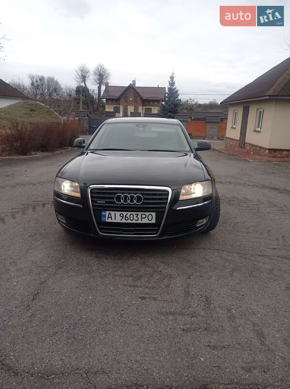 Седан Audi A8 2008 в Погребище