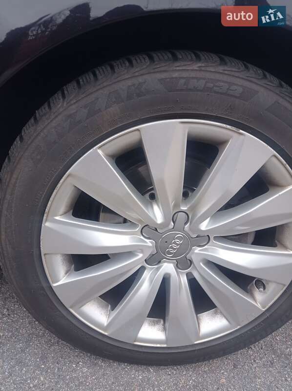 Седан Audi A8 2008 в Погребище