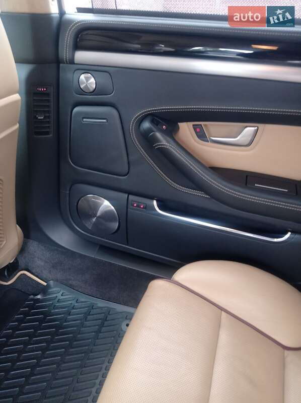 Седан Audi A8 2008 в Погребище