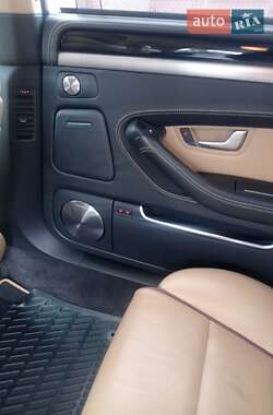 Седан Audi A8 2008 в 