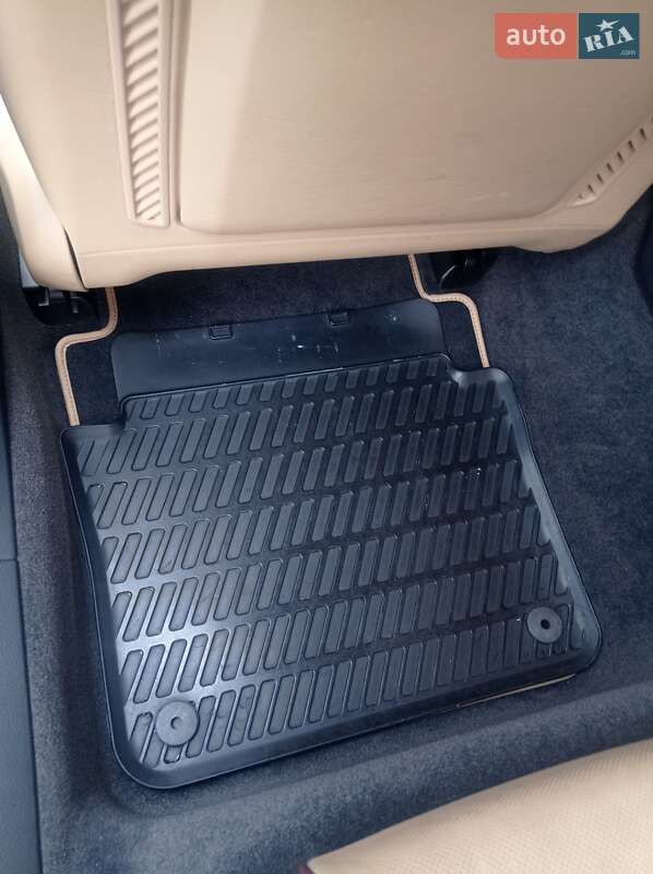 Седан Audi A8 2008 в Погребище