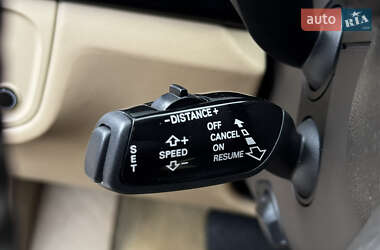 Седан Audi A8 2011 в 