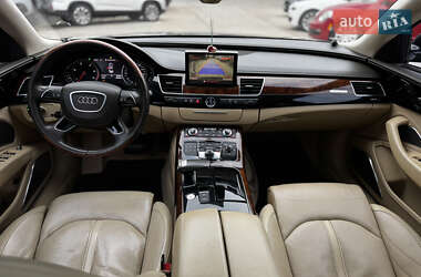 Седан Audi A8 2011 в 