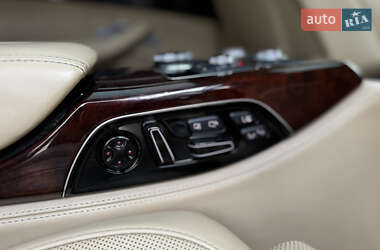 Седан Audi A8 2011 в 