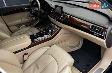 Седан Audi A8 2011 в 