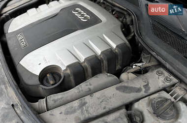 Седан Audi A8 2011 в 
