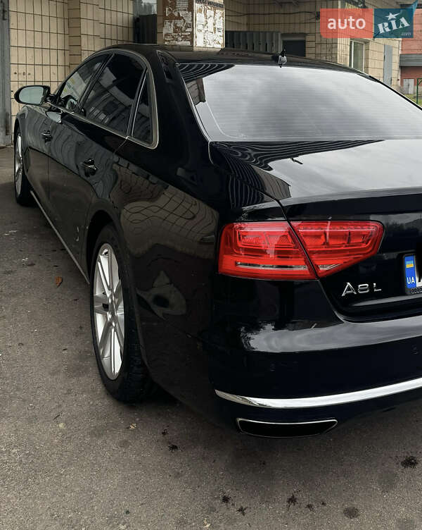 Седан Audi A8 2013 в Киеве