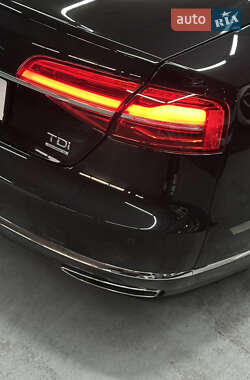 Седан Audi A8 2014 в 