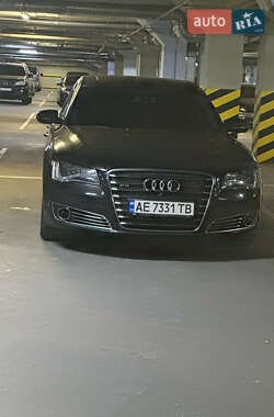 Седан Audi A8 2012 в Дніпрі