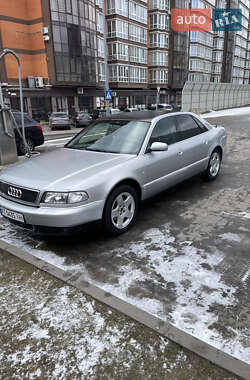 Седан Audi A8 1996 в Львове