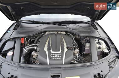 Седан Audi A8 2013 в Черновцах