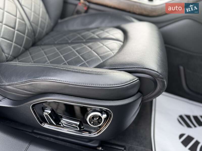 Седан Audi A8 2015 в Дрогобыче