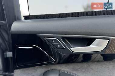 Седан Audi A8 2015 в 